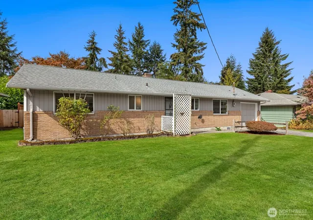Photo 3 of Single family home for sale at 5706 Highland Rd, Everett, WA 98203 | MLS# NWM2588079 | Listing updated on 2026-09-30