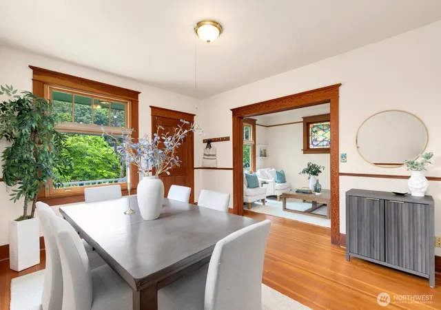 Photo 3 of Single family home for sale at 4611 34th Avenue W, Seattle, WA 98199 | MLS# NWM2588091 | Listing updated on 2026-10-01