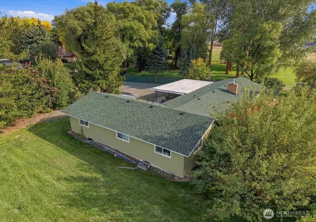 Photo 3 of Single family home for sale at 2104 W Dry Crk Rd, Ellensburg, WA 98926 | MLS# NWM2588096 | Listing updated on 2026-10-02