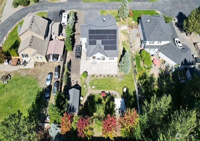 Photo 2 of Single family home for sale at 290 Landers Ln, Cle Elum, WA 98922 | MLS# NWM2588111 | Listing updated on 2026-09-29