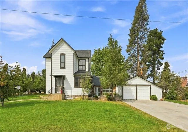 Photo 1 of Single family home for sale at 503 E Poplar St, Waterville, WA 98858 | MLS# NWM2588135 | Listing updated on 2026-10-01