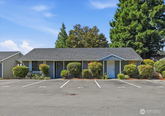 Photo 1 of Single family home for sale at 406 E Pioneer St #B, Granite Falls, WA 98252 | MLS# NWM2588138 | Listing updated on 2026-10-02