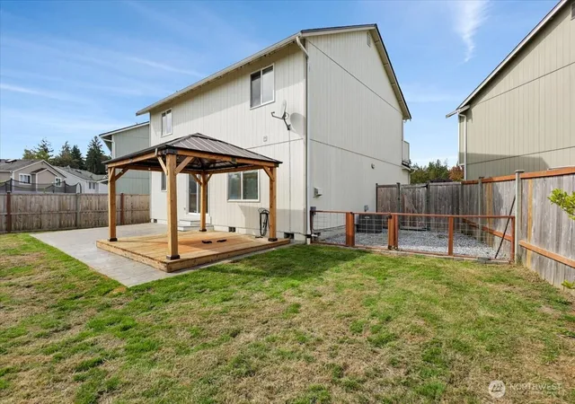 Photo 2 of Single family home for sale at 6722 135th Street E, Puyallup, WA 98373 | MLS# NWM2588144 | Listing updated on 2026-10-07