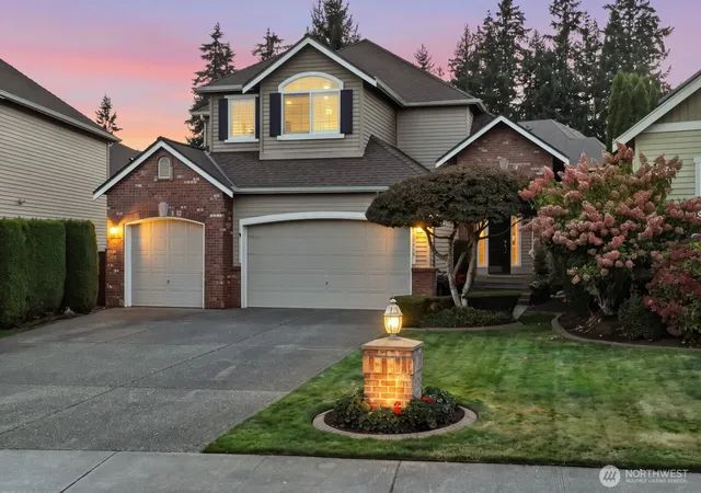 Photo 2 of Single family home for sale at 20632 37th Avenue Se, Bothell, WA 98021 | MLS# NWM2588147 | Listing updated on 2026-10-01