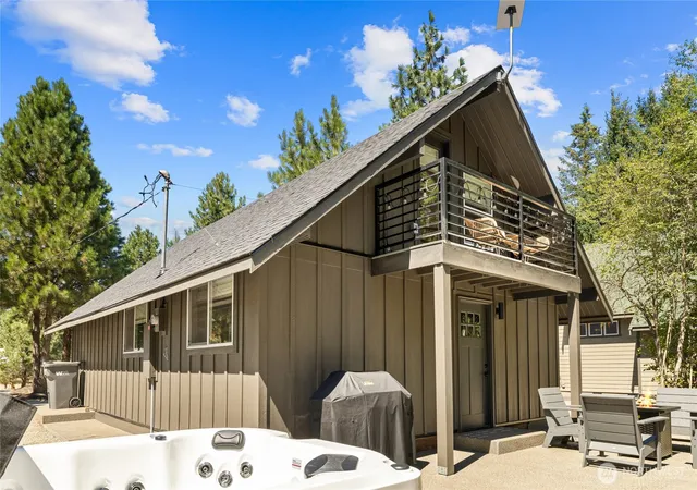 Photo 3 of Single family home for sale at 90 Sunshine Way, Cle Elum, WA 98922 | MLS# NWM2588149 | Listing updated on 2026-09-29