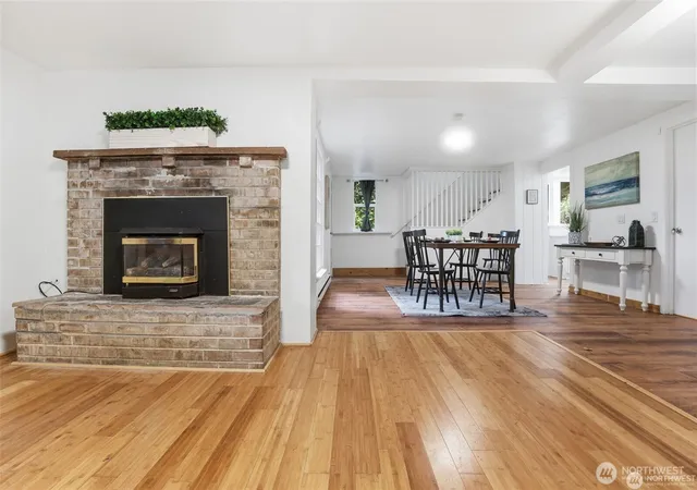 Photo 3 of Single family home for sale at 4420 S 200th Street, Kent, WA 98032 | MLS# NWM2588152 | Listing updated on 2026-09-30