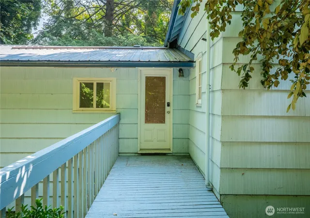 Photo 4 of Single family home for sale at 4420 S 200th Street, Kent, WA 98032 | MLS# NWM2588152 | Listing updated on 2026-09-30