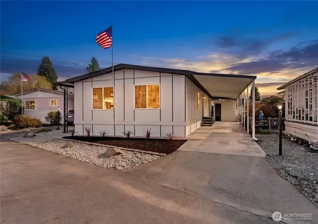 Photo 1 of Manufactured home for sale at 1510 Maple Ln #7, Kent, WA 98030 | MLS# NWM2588156 | Listing updated on 2026-09-30