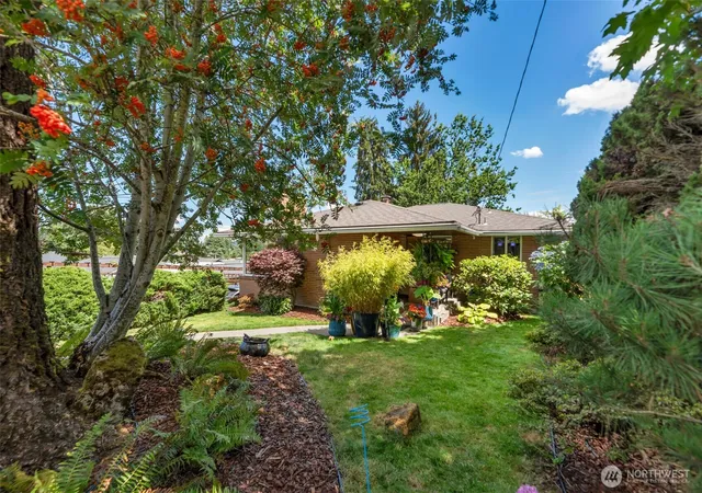 Photo 3 of Single family home for sale at 12200 85th Avenue S, Seattle, WA 98178 | MLS# NWM2588158 | Listing updated on 2026-09-29