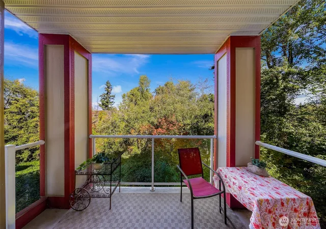 Photo 4 of Condo for sale at 255 W Bakerview Rd #B203, Bellingham, WA 98226 | MLS# NWM2588162 | Listing updated on 2026-09-30