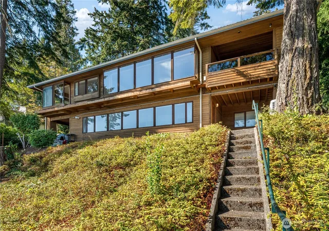 Photo 1 of Single family home for sale at 3773 Erlands Point Rd NW, Bremerton, WA 98312 | MLS# NWM2588164 | Listing updated on 2026-10-10