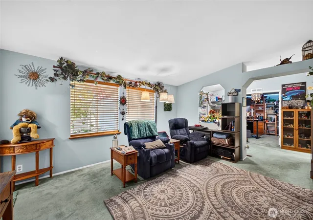Photo 3 of Manufactured home for sale at 515 181st Street Ct E #4, Spanaway, WA 98387 | MLS# NWM2588167 | Listing updated on 2026-09-30