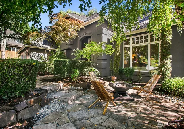 Photo 2 of Single family home for sale at 25857 Se 22nd Place, Sammamish, WA 98075 | MLS# NWM2588171 | Listing updated on 2026-10-01