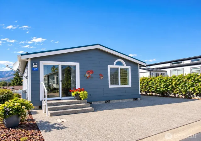 Photo 2 of Manufactured home for sale at 1000 State Route 150 #17, Manson, WA 98831 | MLS# NWM2588172 | Listing updated on 2026-10-01