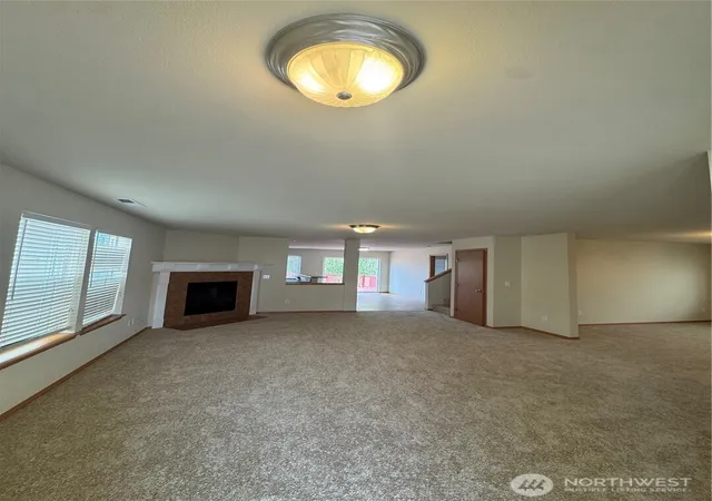 Photo 3 of Single family home for sale at 14611 32nd Place W, Lynnwood, WA 98087 | MLS# NWM2588173 | Listing updated on 2026-09-29