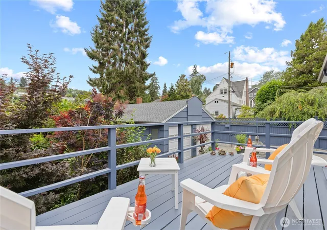 Photo 2 of Single family home for sale at 707 W Bertona St, Seattle, WA 98119 | MLS# NWM2588175 | Listing updated on 2026-10-01