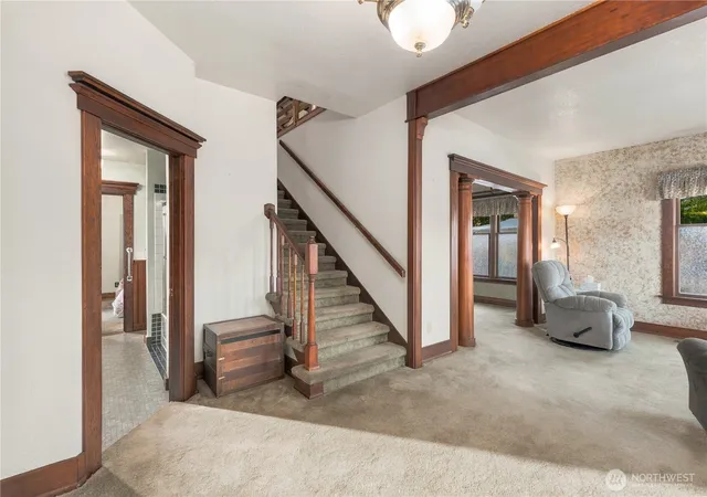 Photo 2 of Single family home for sale at 201 H St SE, Auburn, WA 98002 | MLS# NWM2588181 | Listing updated on 2026-10-09