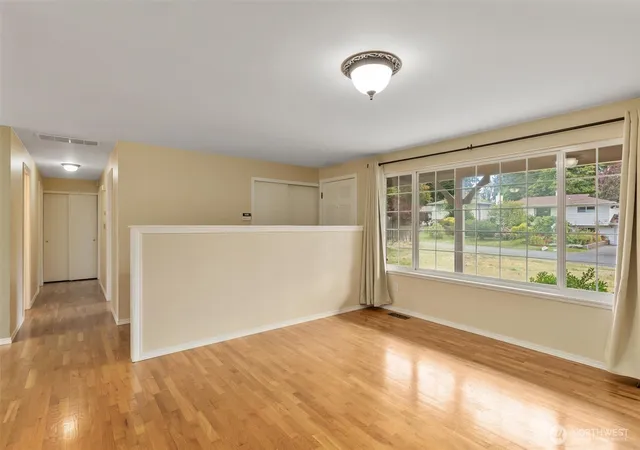 Photo 4 of Sale Pending at 22506 45th Place W, Mountlake Terrace, WA 98043 | MLS# NWM2588183 | Listing updated on 2026-10-01