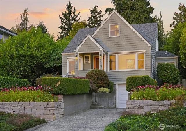 Single family home for sale at 3719 Olympic Blvd W, University Place, WA 98466 | MLS# NWM2588184