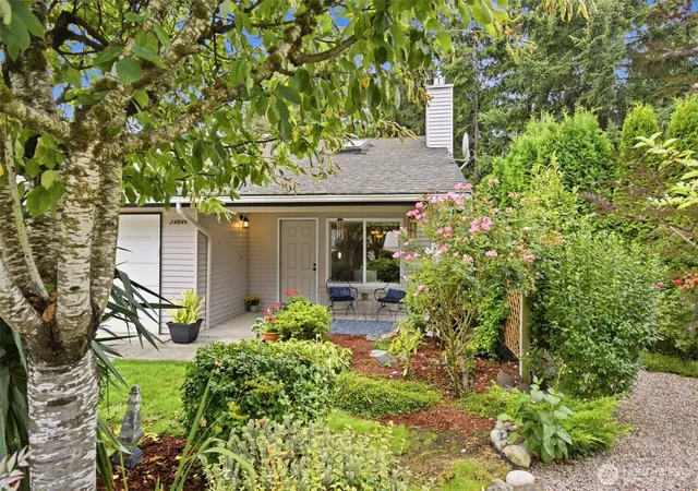 Photo 2 of Single family home for sale at 24849 13th Avenue S, Des Moines, WA 98198 | MLS# NWM2588187 | Listing updated on 2026-10-02