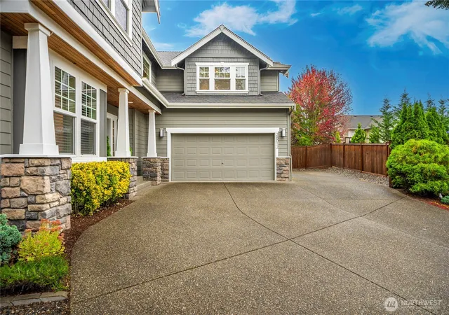 Photo 3 of Single family home for sale at 26012 231st Place Se, Maple Valley, WA 98038 | MLS# NWM2588192 | Listing updated on 2026-10-02