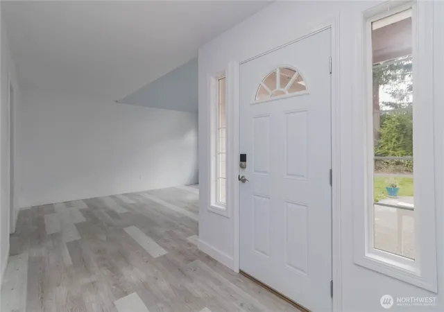 Photo 3 of Single family home for sale at 184 SE Mill Crk Rd, Shelton, WA 98584 | MLS# NWM2588194 | Listing updated on 2026-10-01