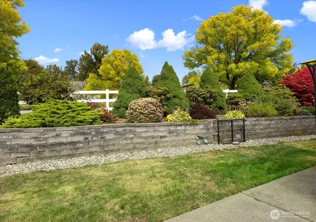 Photo 4 of Townhouse for sale at 20097 High Meadows Rd SE, Monroe, WA 98272 | MLS# NWM2588197 | Listing updated on 2026-09-29