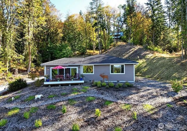Photo 4 of Single family home for sale at 1285 Fox Holw Rd, Sequim, WA 98382 | MLS# NWM2588201 | Listing updated on 2026-09-30