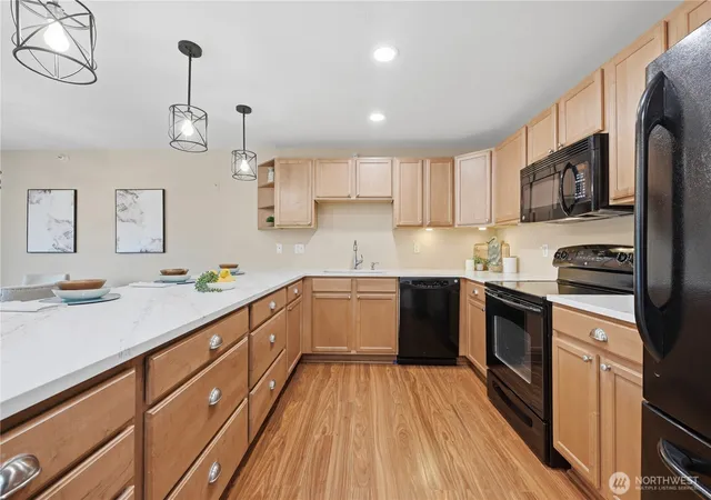 Photo 3 of Townhouse for sale at 700 Front St S #E206, Issaquah, WA 98027 | MLS# NWM2588206 | Listing updated on 2026-10-03