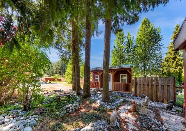 Photo 3 of Manufactured home for sale at 6288 Oak Ct, Maple Falls, WA 98266 | MLS# NWM2588209 | Listing updated on 2026-09-29