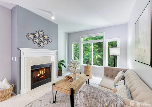 Photo 3 of Townhouse for sale at 6519 Se Cougar Mountain Way, Bellevue, WA 98006 | MLS# NWM2588220 | Listing updated on 2026-09-30