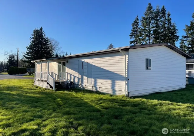 Photo 1 of Manufactured home for sale at 11901 55th Avenue Ne #5, Marysville, WA 98271 | MLS# NWM2588226 | Listing updated on 2026-09-30