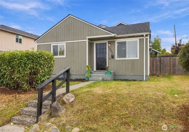 Single family home for sale at 2004 E 34th Street, Tacoma, WA 98404 | MLS# NWM2588228