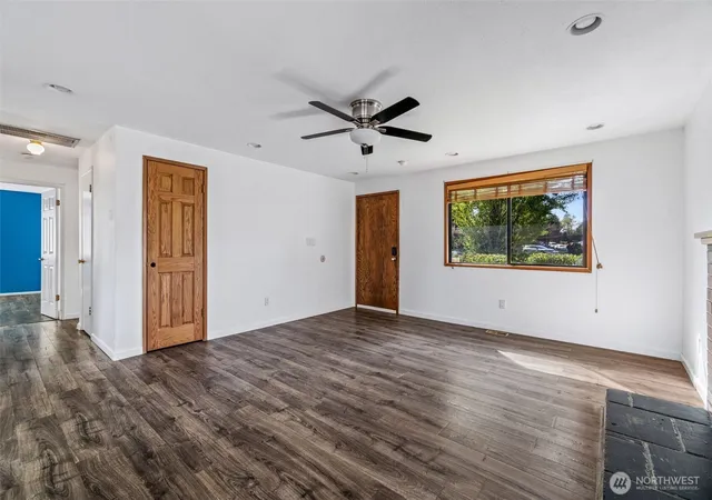 Photo 3 of Single family home for sale at 16424 126th Place SE, Renton, WA 98058 | MLS# NWM2588231 | Listing updated on 2026-09-30