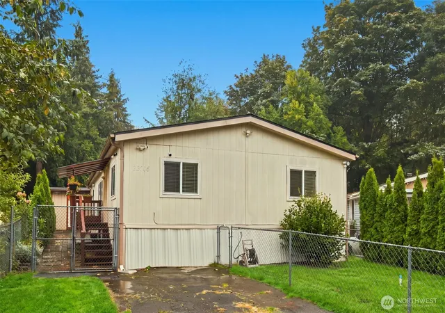 Photo 1 of Manufactured home for sale at 22706 114th Place Se, Kent, WA 98031 | MLS# NWM2588233 | Listing updated on 2026-10-02