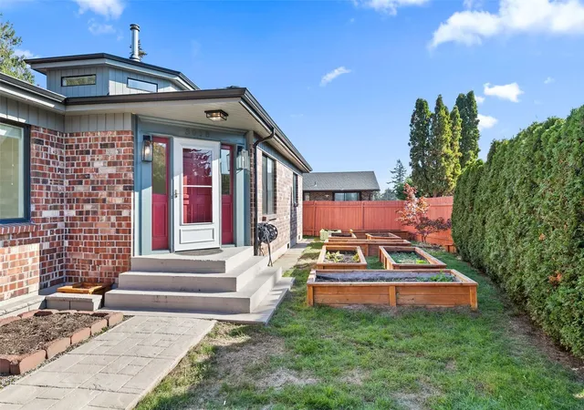 Single family home for sale at 3018 S 225th Place, Des Moines, WA 98198 | MLS# NWM2588235