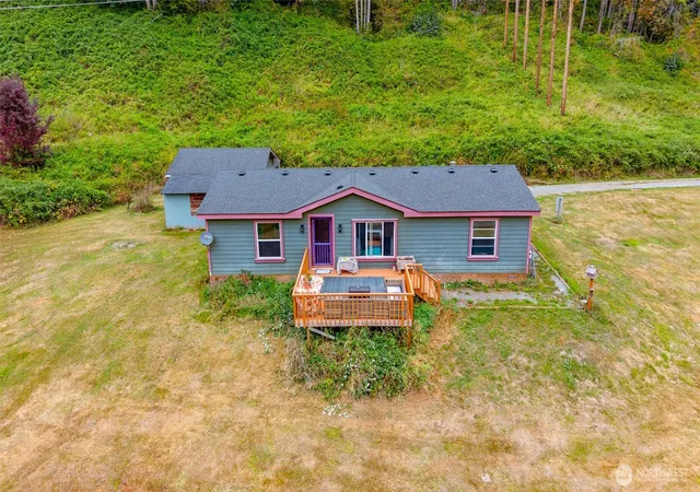 Photo 4 of Manufactured home for sale at 31119 State Route 20, Sedro Woolley, WA 98284 | MLS# NWM2588238 | Listing updated on 2026-09-29