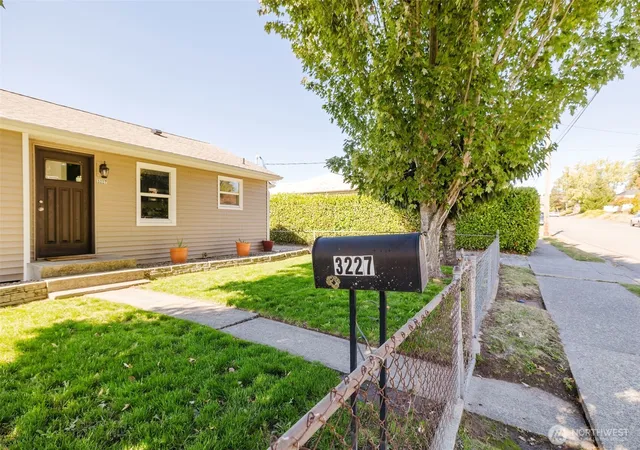 Photo 2 of Single family home for sale at 3227 Solie Ave, Bremerton, WA 98310 | MLS# NWM2588243 | Listing updated on 2026-09-29