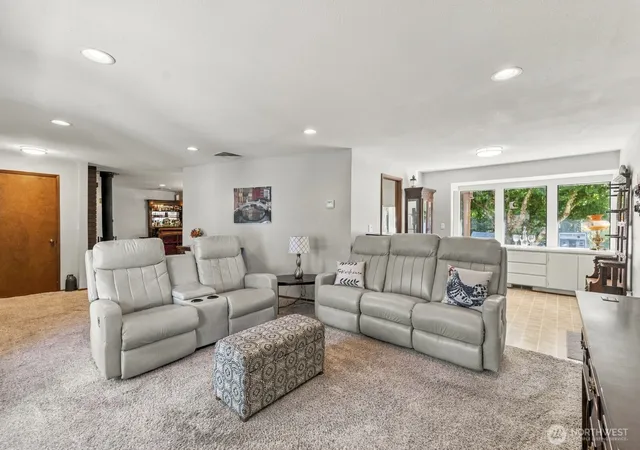 Photo 3 of Single family home for sale at 7230 Prairie Ridge Dr Ne, Olympia, WA 98516 | MLS# NWM2588249 | Listing updated on 2026-09-29