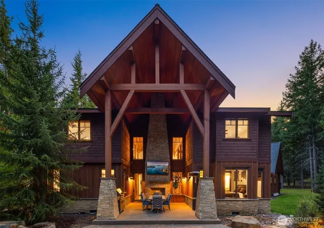 Photo 3 of Single family home for sale at 111 Orphan Nugget Ln, Cle Elum, WA 98922 | MLS# NWM2588254 | Listing updated on 2026-10-01