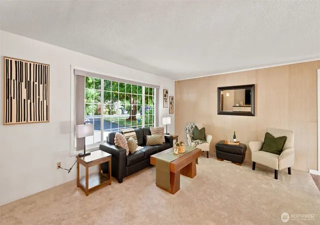 Photo 3 of Single family home for sale at 17809 147th Avenue SE, Renton, WA 98058 | MLS# NWM2588259 | Listing updated on 2026-09-30