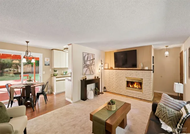Photo 4 of Single family home for sale at 17809 147th Avenue SE, Renton, WA 98058 | MLS# NWM2588259 | Listing updated on 2026-09-30