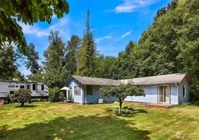 Photo 2 of Single family home for sale at 4036 Wynn Rd, Bellingham, WA 98225 | MLS# NWM2588260 | Listing updated on 2026-10-01