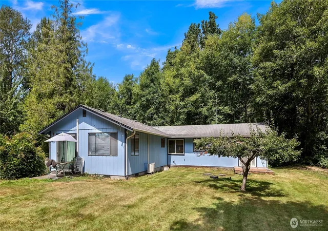 Photo 3 of Single family home for sale at 4036 Wynn Rd, Bellingham, WA 98225 | MLS# NWM2588260 | Listing updated on 2026-10-01