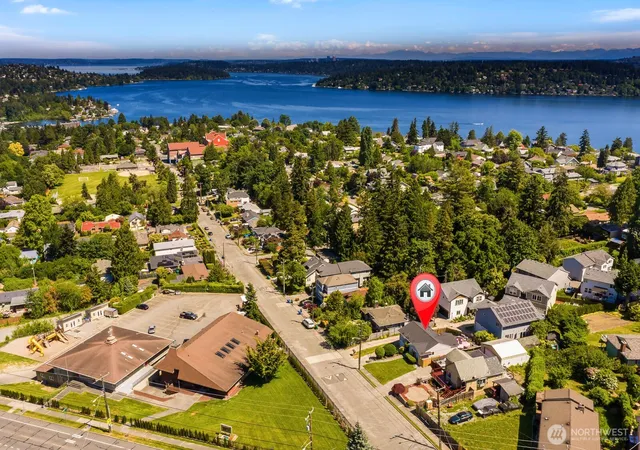 Photo 4 of Single family home for sale at 10038 59th Avenue, Seattle, WA 98178 | MLS# NWM2588274 | Listing updated on 2026-10-15