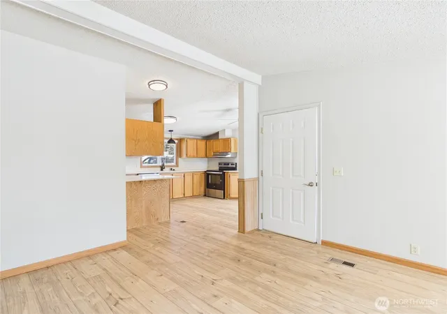 Photo 4 of Condo for sale at 322 N Kentucky Ave #A, East Wenatchee, WA 98802 | MLS# NWM2588280 | Listing updated on 2026-09-29