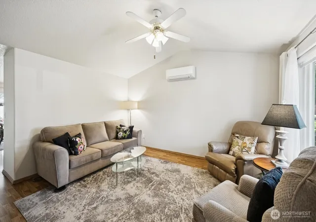 Photo 4 of Single family home for sale at 2102 SW 7th Street, Battle Ground, WA 98604 | MLS# NWM2588285 | Listing updated on 2026-10-06