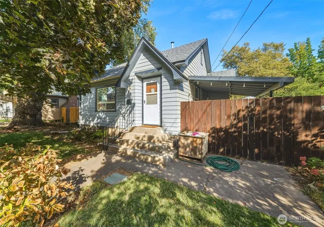 Photo 1 of Single family home for sale at 1028 N Clinton St, Walla Walla, WA 99362 | MLS# NWM2588294 | Listing updated on 2026-10-02