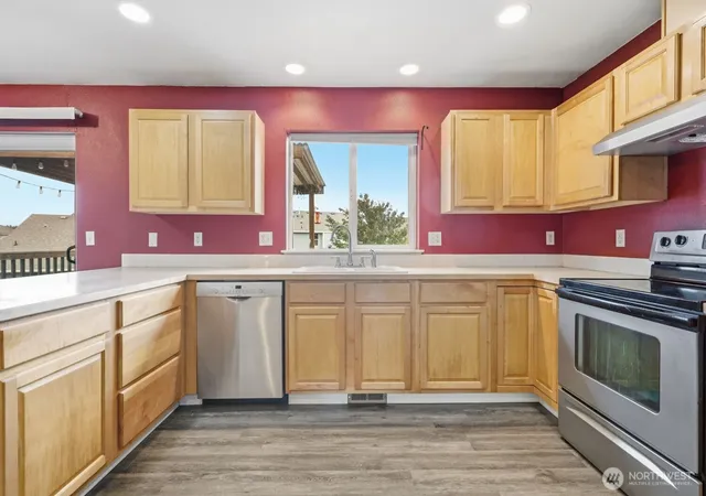 Photo 3 of Single family home for sale at 10728 Tucannon Ct SE, Yelm, WA 98597 | MLS# NWM2588296 | Listing updated on 2026-10-02