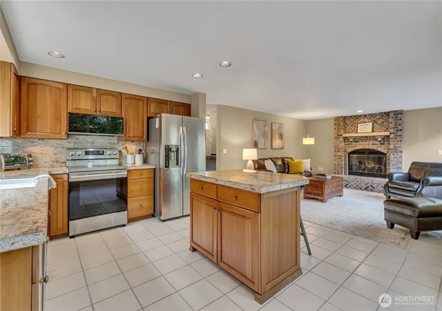 Photo 3 of Single family home for sale at 8313 61st Street Ct W, University Place, WA 98467 | MLS# NWM2588301 | Listing updated on 2026-10-01